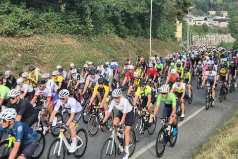 Več kot 1200 kolesarjev se je se je udeležilo letošnjega tekmovanja L'Etape Slovenia / Foto: Grega Flajnik