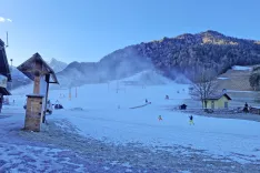 Minulo sobotno jutro, preden so zagnali prve žičniške naprave v tej sezoni v Kranjski Gori / Foto: Suzana P. Kovačič