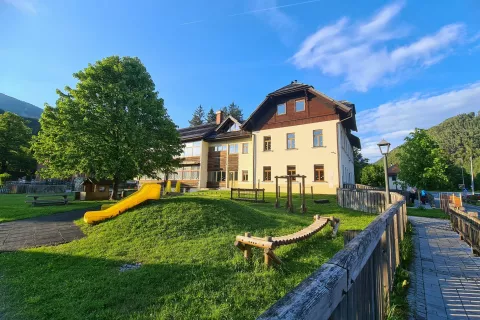 Osnovna šola Jezersko je podružnična šola Osnovne šole Matije Valjavca Preddvor. / Foto: Alenka Brun