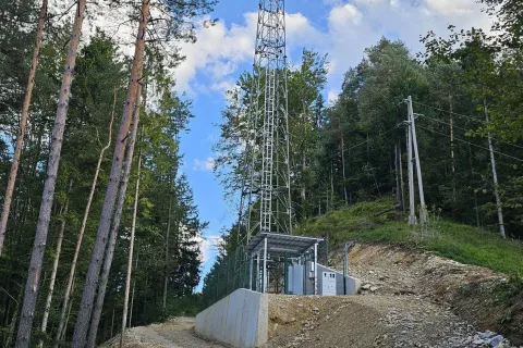 Nova bazna postaja v Hotovlji / Foto: arhiv Telekoma Slovenije