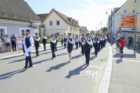 140 let Mengeška godba in Mihaelov semenj Mengeš / Foto: Tina Dokl