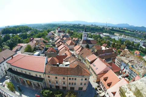 Geološko-mehanske raziskave poleti so potekale v starem mestnem jedru Kranja. / Foto: Gorazd Kavčič / Foto:  