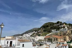 Pogled na belo vasico Frigiliana, ki leži v zalednju obale Costa del Sol / Foto: Neža Markelj