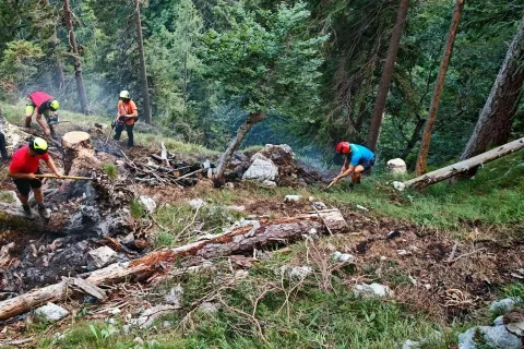 Požar v naravi talni požar Komarča Bohinj / Foto: Grs Bohinj/fb