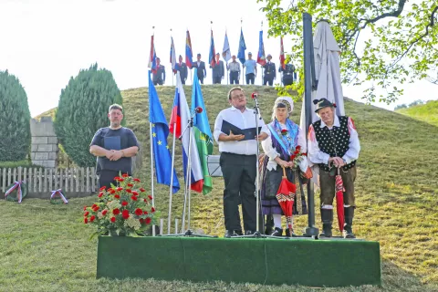 Slavnostni govornik na slovesnosti je bil minister za solidarno prihodnost Simon Maljevac. / Foto: Tina Dokl